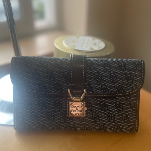 Dooney & Bourke Denim Logo Contentital Wallet - Picture 5 of 13